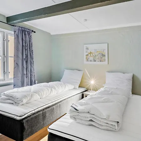 3 Bedroom Awesome In Holiday home