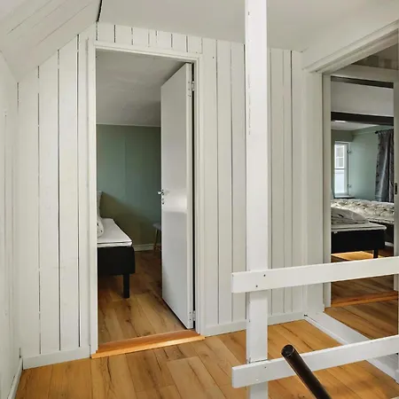 3 Bedroom Awesome In *