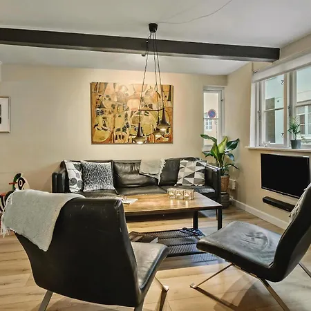 Dom wakacyjny 3 Bedroom Awesome In *