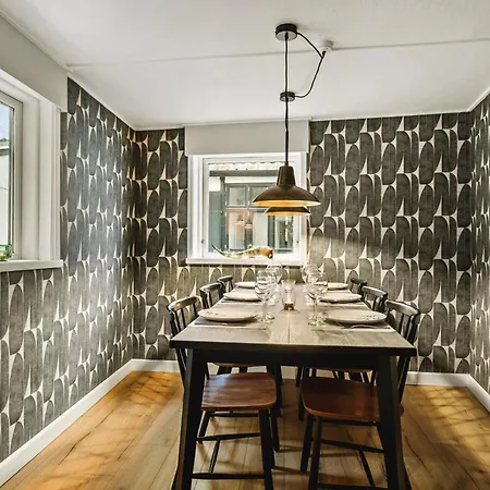 3 Bedroom Awesome In Dom wakacyjny Fåborg
